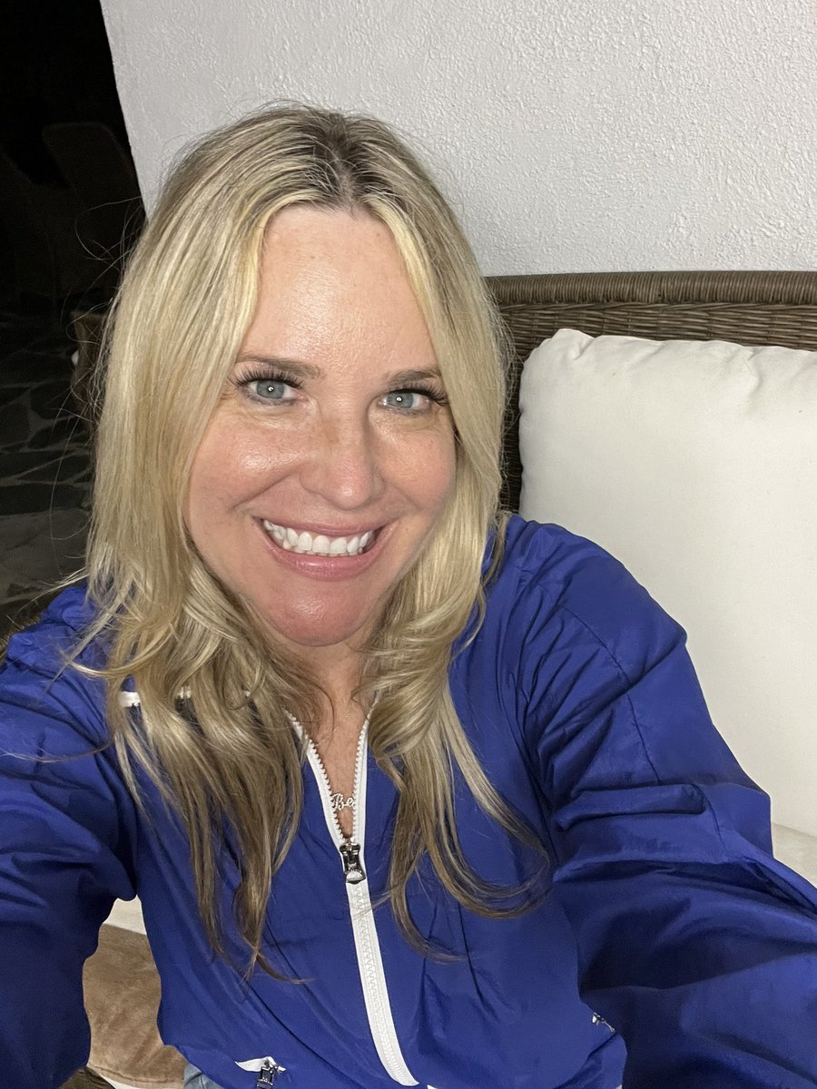 BETHSREALWORLD's tweet photo. Trust the next chapter because you are the ✍️ author…⭐️ #thechallengeallstars #thechallenge38 #thechallengedocumentary #therealworldhomecoming #eyelusionlashes #instanteyelift @TheChallenge @paramountplus @BunimMurray @RealWorldMTV https://t.co/IjpOjV1n9l