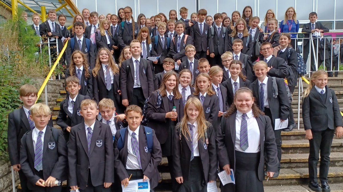 ChepstowSpanish's tweet photo. What wonderful weather for our Year 7 event! A huge congratulations to all pupils for participating and for staff for joining in too! @chepstowschool #positivity #perseverance #curiosity #ambition #equity @EAS_IntLanguage @WG_Education https://t.co/Xty8FTSf65