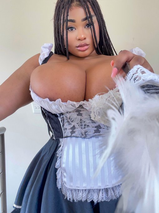 Housekeeping anyone? See my cleaning skills here https://t.co/FxqjV3ORLX https://t.co/vJwxWjiq8g<a href="/tag/onlyfans"class="tags"><span>#onlyfans</span></a>