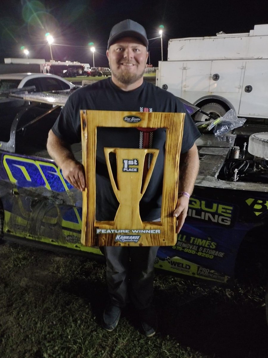 MMENT_1's tweet photo. Congrats to the MME winners. 

Matt Hammond feature win #6 at Kankakee County Speedway. 

Brandon Eskew Spoonriver Speedway. 
📸 Security Photo 

Braden Bilger Adam’s County Speedway. 
📸 Gregg Teel Photo 

Call MME today to see how we can get you to victory lane. #MMEWINS https://t.co/6UFC9gJfyJ