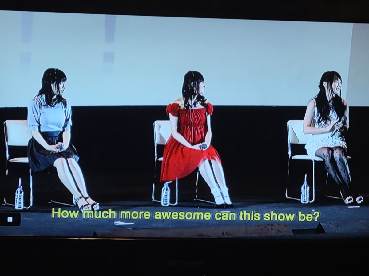 SuperNerdZeLoz's tweet photo. oh my god
Yeah, the King and Queen are played by Koichi Yamadera and Megumi Hayashibara. Cool cool. but like, those characters kinda vanish entirely after the first episode xD #xange https://t.co/qBbZEvrt30