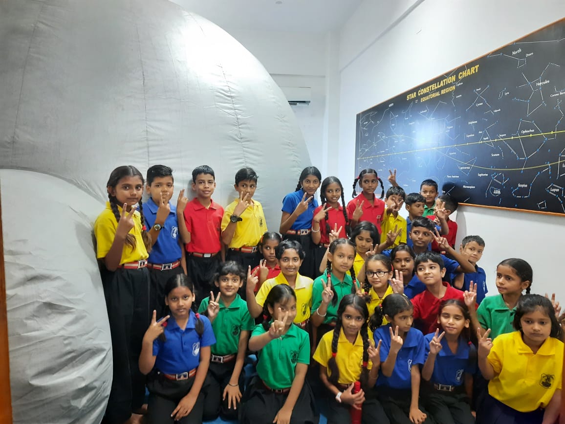 RSC_Dehradun's tweet photo. Students from Wisdom Global School, Haridwar, Army Public School, Dehradun and Hill Groove School Dehradun had a blast at the Regional Science Center, UCOST, Vigyan Dham, Jhajra, Dehradun where they got to experience joy of science through live experiments. 
#rsc #sciencecentre https://t.co/LUtC3Pf63m