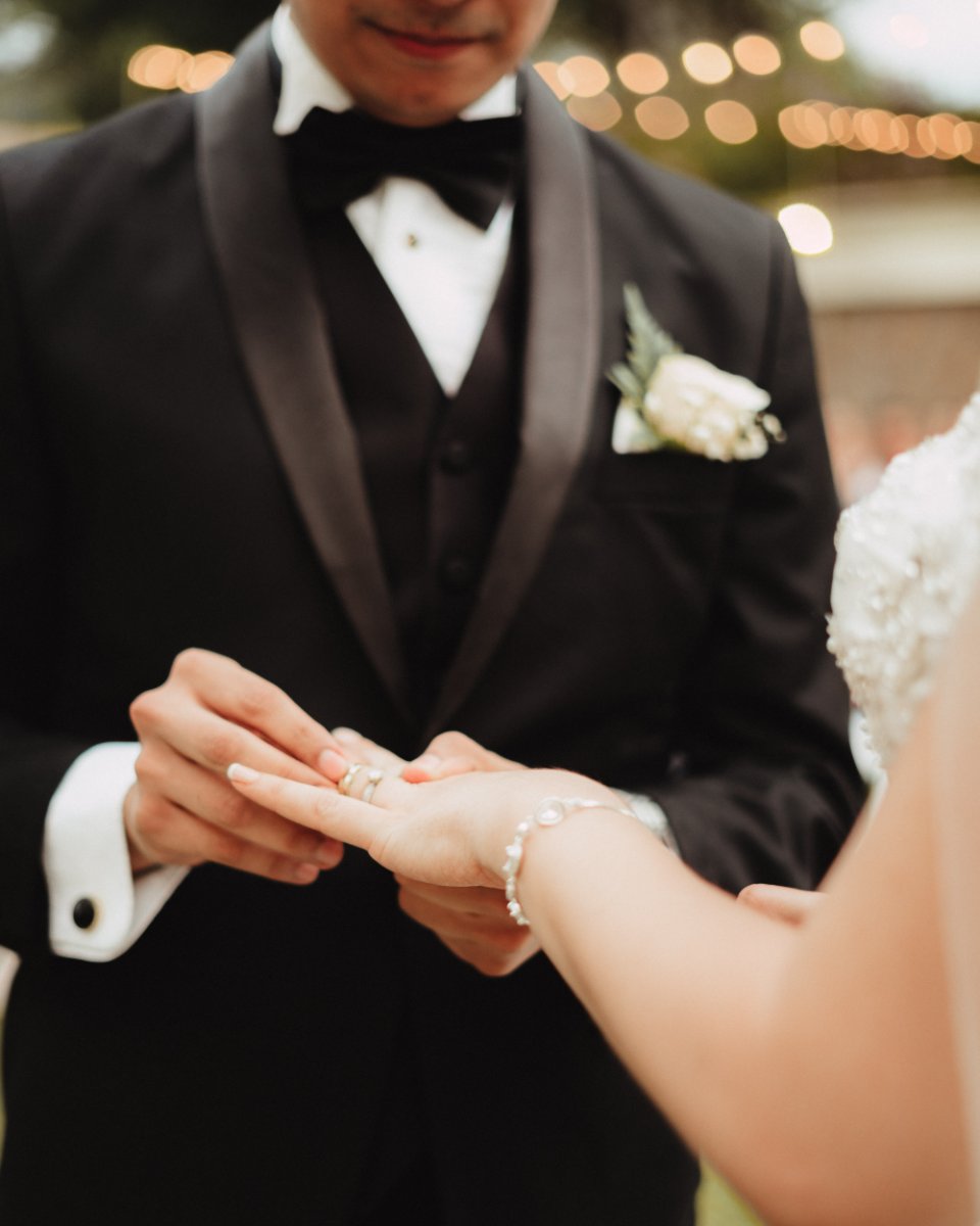 RomanoffsTuxedo's tweet photo. You've popped the question, and now you're ready to say I do. With our rental and custom suits, we'll make you look your best on your special day. #Romanoffs #SuitRentals #TuxedoRentals #Wedding https://t.co/2lymaLPVWo