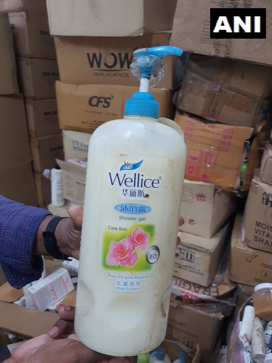 ANI's tweet photo. Mumbai Crime Branch raided 7 godowns at 3 places in Mumbai&amp; arrested 1 person for allegedly importing expired cosmetic products from abroad &amp; seized products worth Rs 3.28 crores. The accused used to put stickers on the date of expired products &amp; re-sell them: Mumbai Crime Branch https://t.co/xjF3VfyxCF
