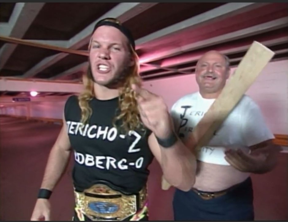 TurdFurgesonn's tweet photo. The security @mikethemiz needs right here. Facts.
#Ralphus #WWERaw https://t.co/n32JvS1Equ