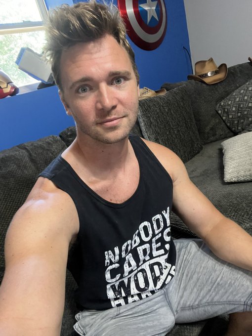 Back from the gym and ready for a little fun 🤩 online now https://t.co/RFzrwLfLf8 https://t.co/H89B1<a href="/tag/humpday"class="tags"><span>#humpday</span></a>