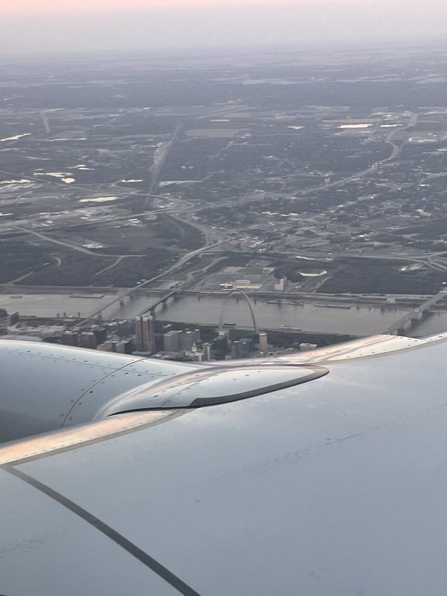 JoshuaTepen's tweet photo. Just arrived In #stl for @MaryvilleU homecoming and to celebrate 150 years!!  #GoSaints #stlarch https://t.co/4X9svglDXT