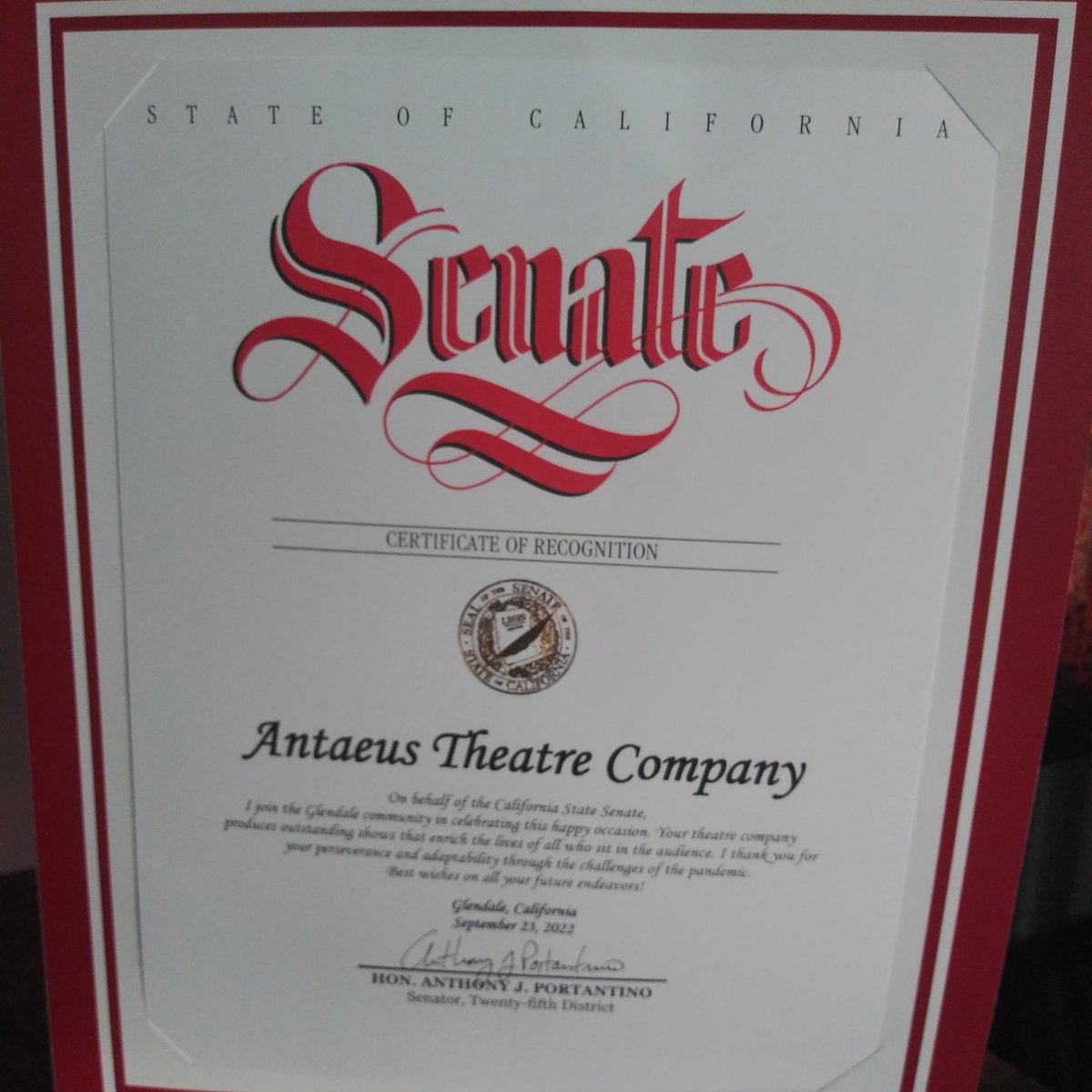 LOOK WHO STOPPED BY! Thank you California State Senator Anthony <a href="/Portantino/">Anthony Portantino</a> for joining us for EVERYBODY and presenting #Antaeus Theatre Company with this lovely certificate.

❤️ ❤️ ❤️

Pictured: The cast of Everybody with Senator Portantino.