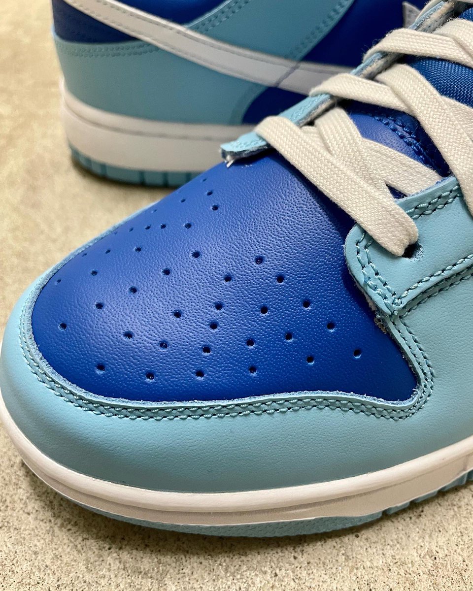 kamitora125's tweet photo. 9月27日 NIKE DUNK LOW RETRO QS "ARGON"
今年48足目
#DUNK
#ARGON
#アルゴン
#NIKEDUNKLOWRETRO
#ダンク
#スニーカー
#ナイキ
#sbdunk
#DUNKRETRO
#nikesb
#ダンクロー
#NIKE
#YESNIKE
#snkrskickcheck
#snkrskickcheckjp
#whatthekicks
#theshoegame #kicksonfire #sneakergram #complexkicks https://t.co/H4aeTsTXLD