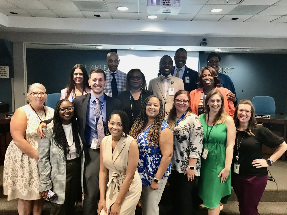 GraylonNell's tweet photo. We had a great time today presenting to the cabinet members of CCSD about our experience at the UnboundEd conference! @CCSDConnects #ThisisCCSD #learnCCSD @unboundedu https://t.co/OsU2tm2m3S