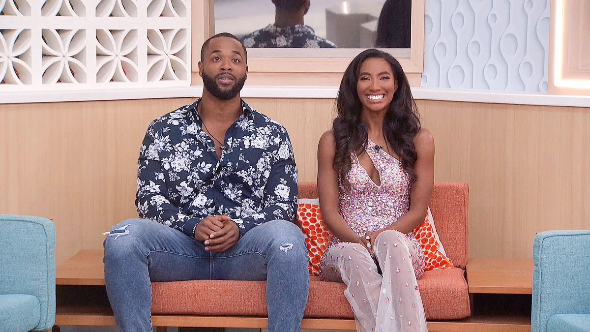 MrBlkAndLit's tweet photo. Spot the difference. #BB24 #CBB2 https://t.co/ZoLFfzBxK0