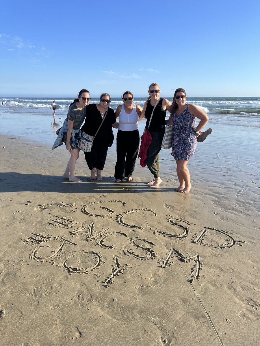 East Coast girls made it to the West Coast! @GCSDsuper #NCSM22 @SetzerErica @LuisaCortellini @Jaclyn_Wesley @mpotterGCSD