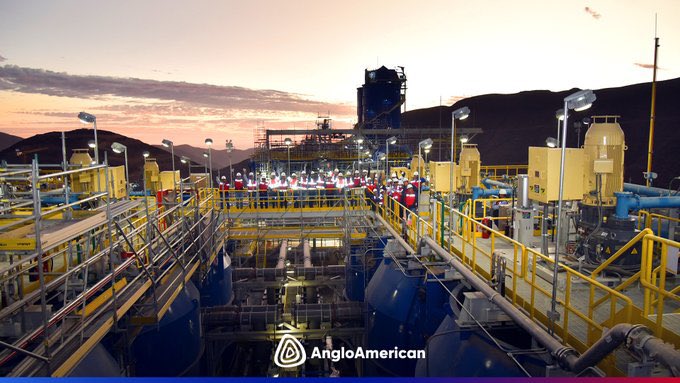 El inicio de la operación comercial de #Quellaveco es una noticia fantástica para 🇵🇪 y 🇬🇧, incluso en un contexto de la reactivación económica. Una pieza clave del motor que impulsa el desarrollo económico, social y sostenible del Peru. <a href="/AngloAmericanPE/">Anglo American Perú</a> <a href="/MinemPeru/">Ministerio de Energía y Minas</a>