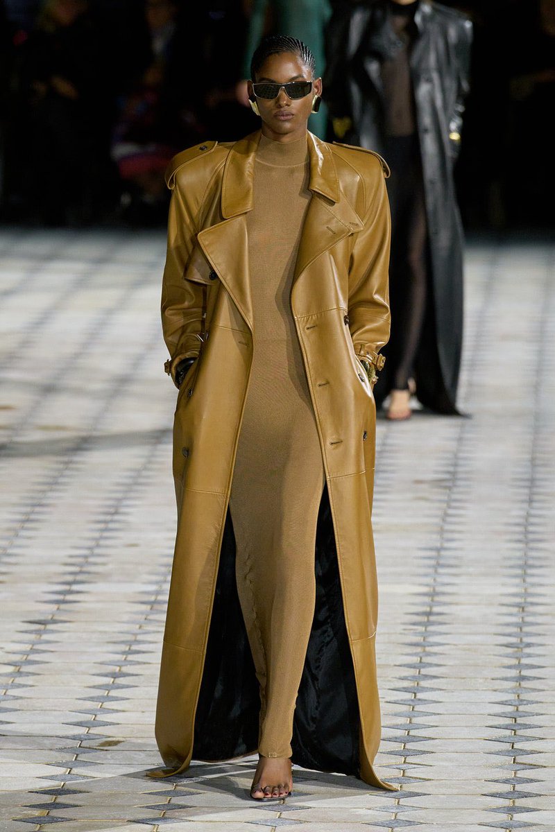 jacquemusx's tweet photo. These long leather coats 🤌 https://t.co/1dqic9jyiz