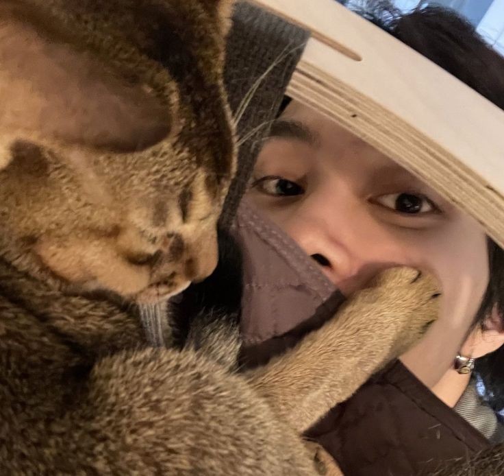 jenjaemyangcart's tweet photo. HAPPY BIRTHDAY HENDERY ! 🦄
 
small gcash giveaway! 

🌷 one (1) winner of 100php

 ๑ just rt &amp; like this tweet
 ๑ reply hendery's bday tags 

will end later ! goodluck!
 
#HAPPYHENDERYDAY
#BrightestStarHenderyDay
#헨드리_왕자님_생일을_감축드리옵니다
#生日快乐0928黄冠亨 https://t.co/yCLHr4mT3d