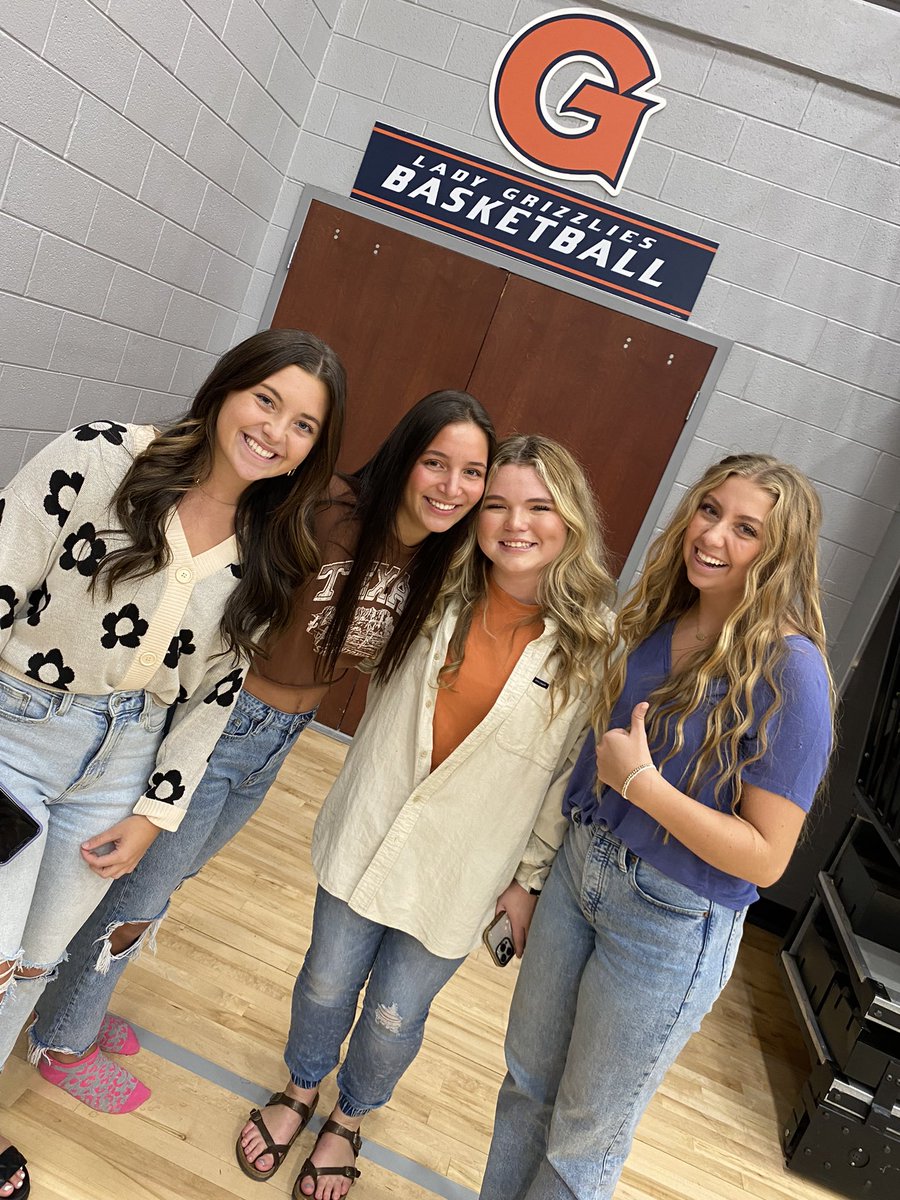 GHSVolleyball2's tweet photo. Come out and watch these girls play their last home game in the den. They are an amazing group of girls and even better leaders! We wish definitely miss them. @AlyviaSneed is just a little sad. @lydiafoster_05 @MarlyTanner @Katy_roach8 https://t.co/xPrXmc3jWI