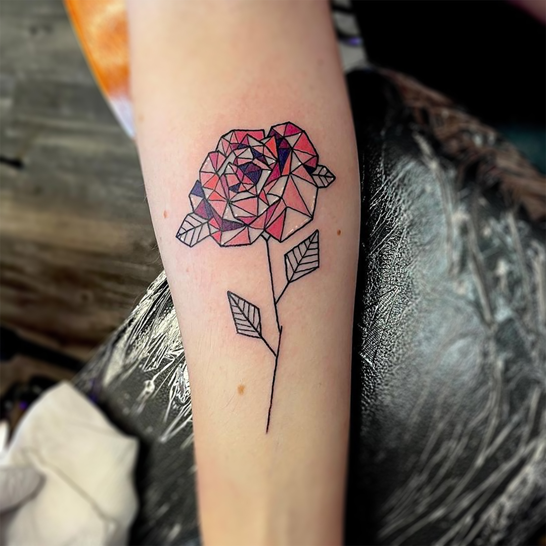 Geometric Rose Tattoos | Geometric rose tattoo, Geometric tattoo, Pattern  tattoo