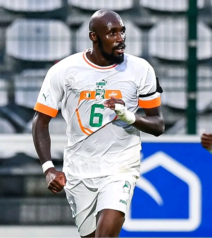 supplensois's tweet photo. #CôtedIvoire 🇨🇮 #Guinée 🇬🇳 #Ligue1 #RCLens #CIVGUI Seko Fofana (RC Lens) encore buteur avec la Côte d'Ivoire ! (3-1) ❤️💛 https://t.co/avsnBTFbcF