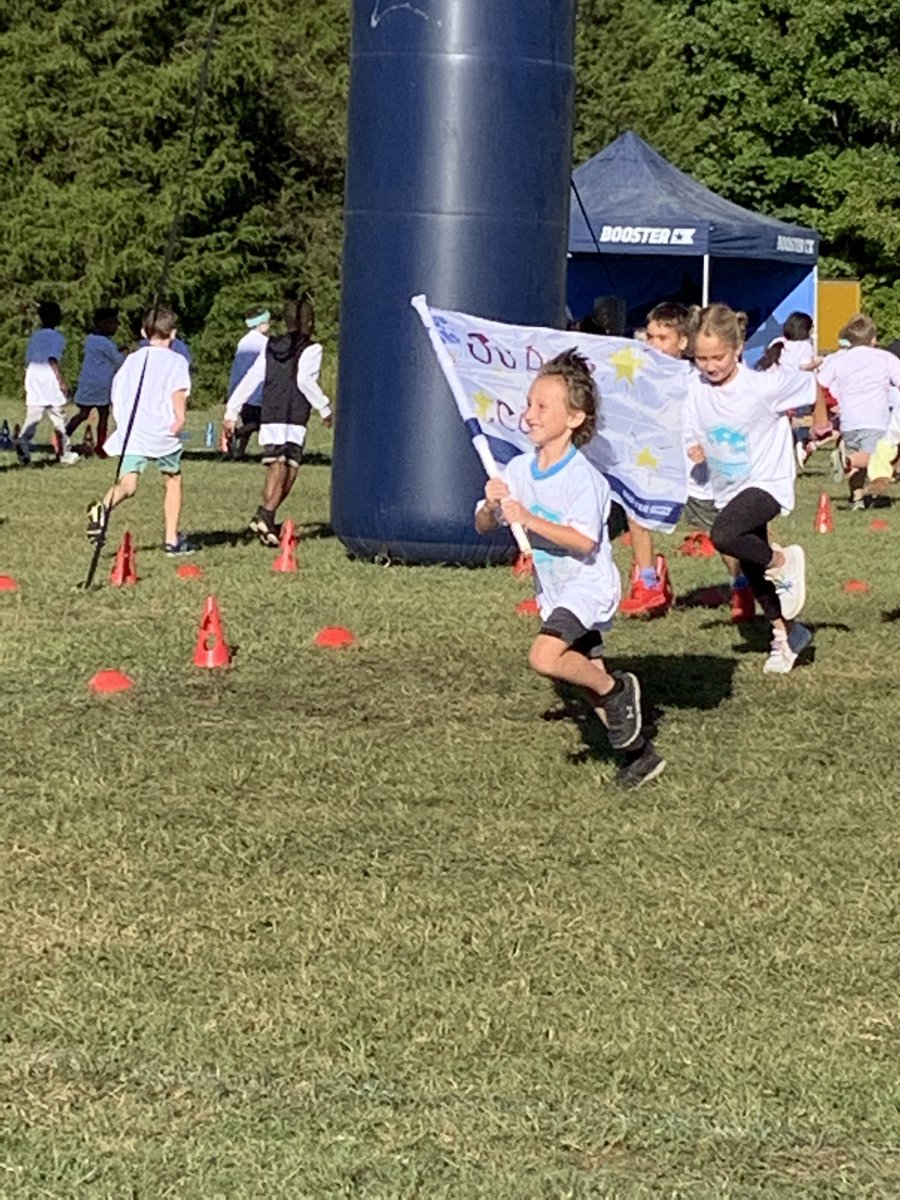 Palmettoagent5's tweet photo. Fun run for Carsyn &amp; Carter! Carter wanted to sport a Mohawk and it held up all day!!! https://t.co/Qom6fnnpXj