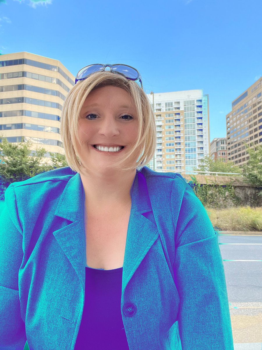 Impact2HEAL's tweet photo. We made it!
#P3GoesToDC to cap off #PainMonth the best way we know how!
In addition to landing in DC, today is #ShowYourBlue Day! Share blue pics of what pain means to you!
These hashtags need to trend, Sept is almost over
Please RT & create your own! Tag us & we will RT you https://t.co/EVJK33rcr4