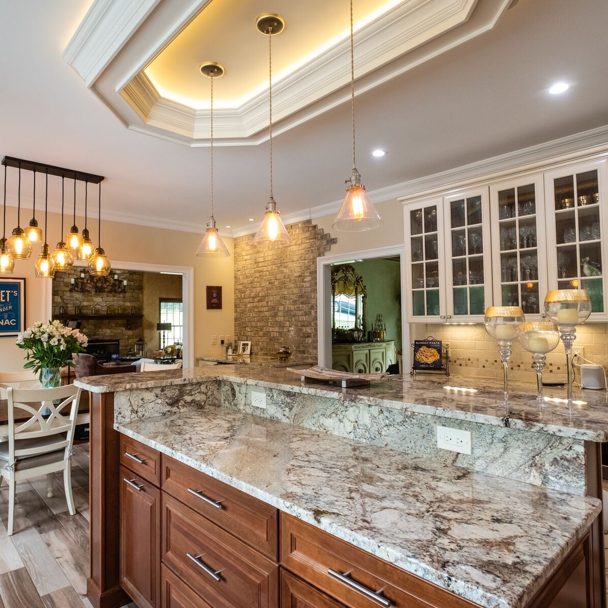 When it comes to your kitchen countertops, do you prefer granite or marble? Dark or light? We'd love to hear your thoughts! #SETXREALTOR #DanaJohnsonTeam #ListingAgent #BuyersAgent #StagingConsultant #Stager #RealEstate #RealEstateLife #RealEstateExpert #HouseHunt