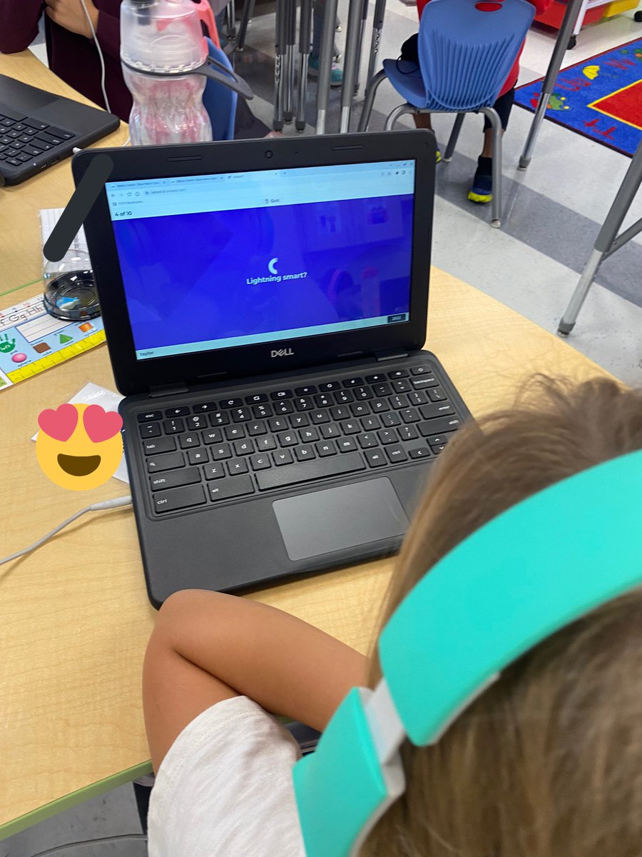 MsCanning1's tweet photo. What better way to show our knowledge and understanding of text features than with a KAHOOT! https://t.co/eVD7F0zsCt