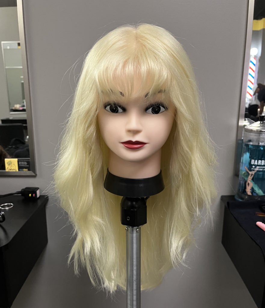 Babybuttermouse's tweet photo. 180° long layer hair cut! https://t.co/HIsF98jZVD