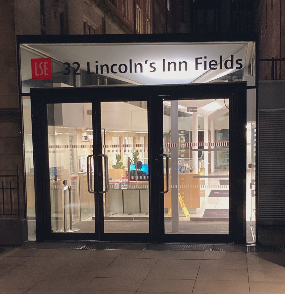 Javier Rodríguez Román (@javirodriecon) on Twitter photo Thrilled to be spending the autumn term visiting the <a href="/CFMUK/">Centre For Macroeconomics</a> at the London School of Economics! Thrilled to be spending the autumn term visiting the <a href="/CFMUK/">Centre For Macroeconomics</a> at the London School of Economics!