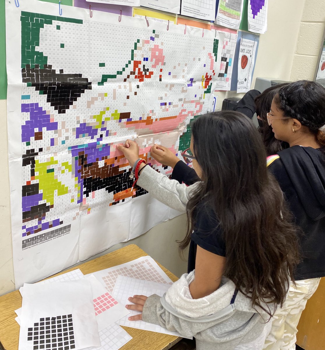 Peterpanico's tweet image. Engaging activity for curriculum night and a collaborative tool for our #makermorning @byStickTogether Another great respurce learned from the @DiscoveryEd community #pdwithpetey