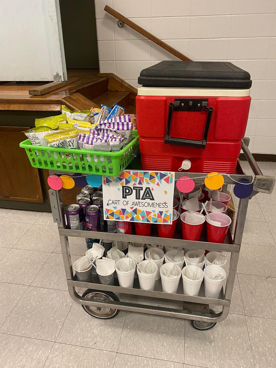 Adults love surprises, too. A root beer float plus snacks!  Thank you <a href="/eaglesofEES/">Eisenhower Eagles</a> PTA!