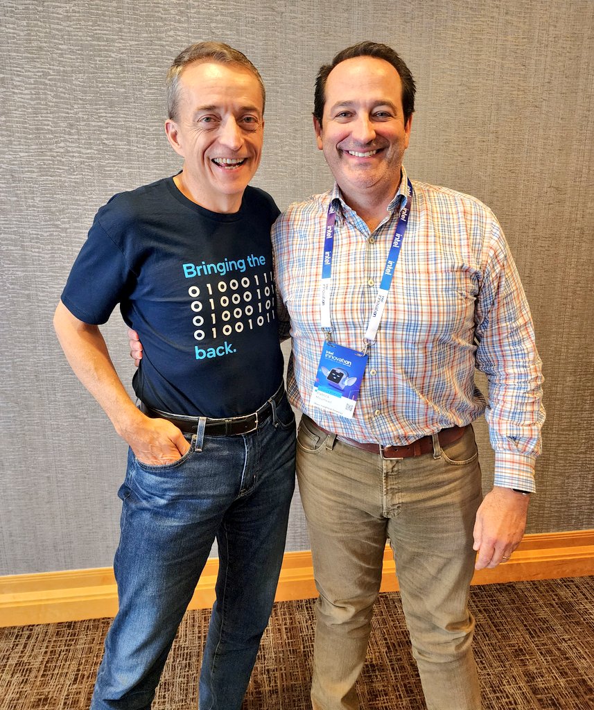 PatrickMoorhead's tweet photo. I really appreciated @intel CEO @PGelsinger spending so much time with the industry analysts. It was an NDA conversation so nothing to share. I left the meeting with increased confidence on the company.  #IntelON https://t.co/fTfyG3syef