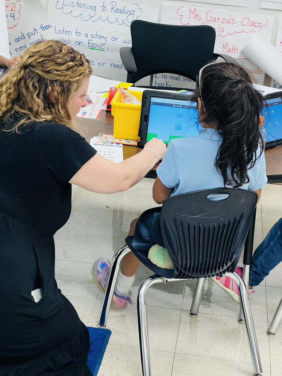 Bilingualadv's tweet photo. It’s a great day when @STMath visits us @NISDPassmore! Working on supporting students through hurdles. Thank you @AllisonRossTX for your support today as you modeled &amp; planned with us!  Let’s keep collaborating! ❤️🐧 🐾@ms_jhernandez83 @texteacher  @NISDElemMath @Wall_Nicole1029 https://t.co/zOm6Rh3CGn