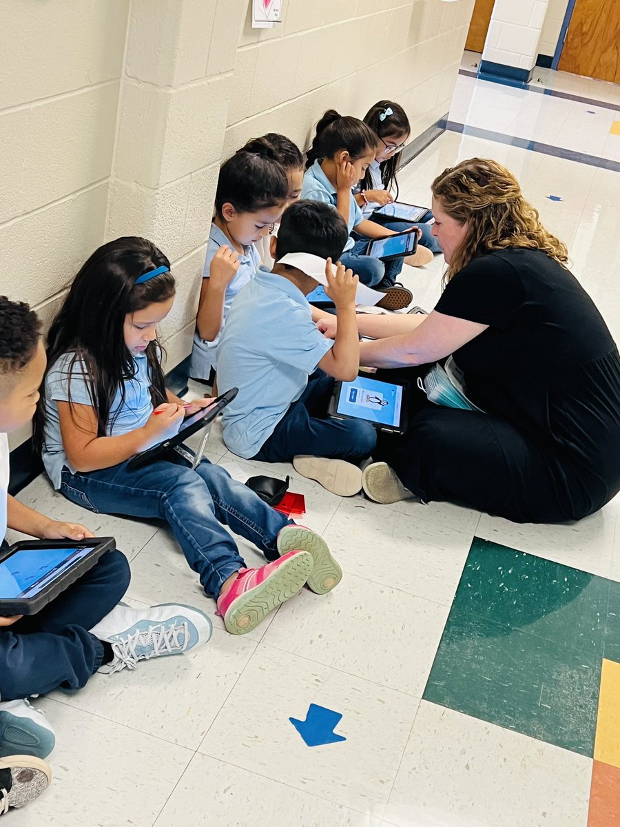 Bilingualadv's tweet photo. It’s a great day when @STMath visits us @NISDPassmore! Working on supporting students through hurdles. Thank you @AllisonRossTX for your support today as you modeled &amp; planned with us!  Let’s keep collaborating! ❤️🐧 🐾@ms_jhernandez83 @texteacher  @NISDElemMath @Wall_Nicole1029 https://t.co/zOm6Rh3CGn