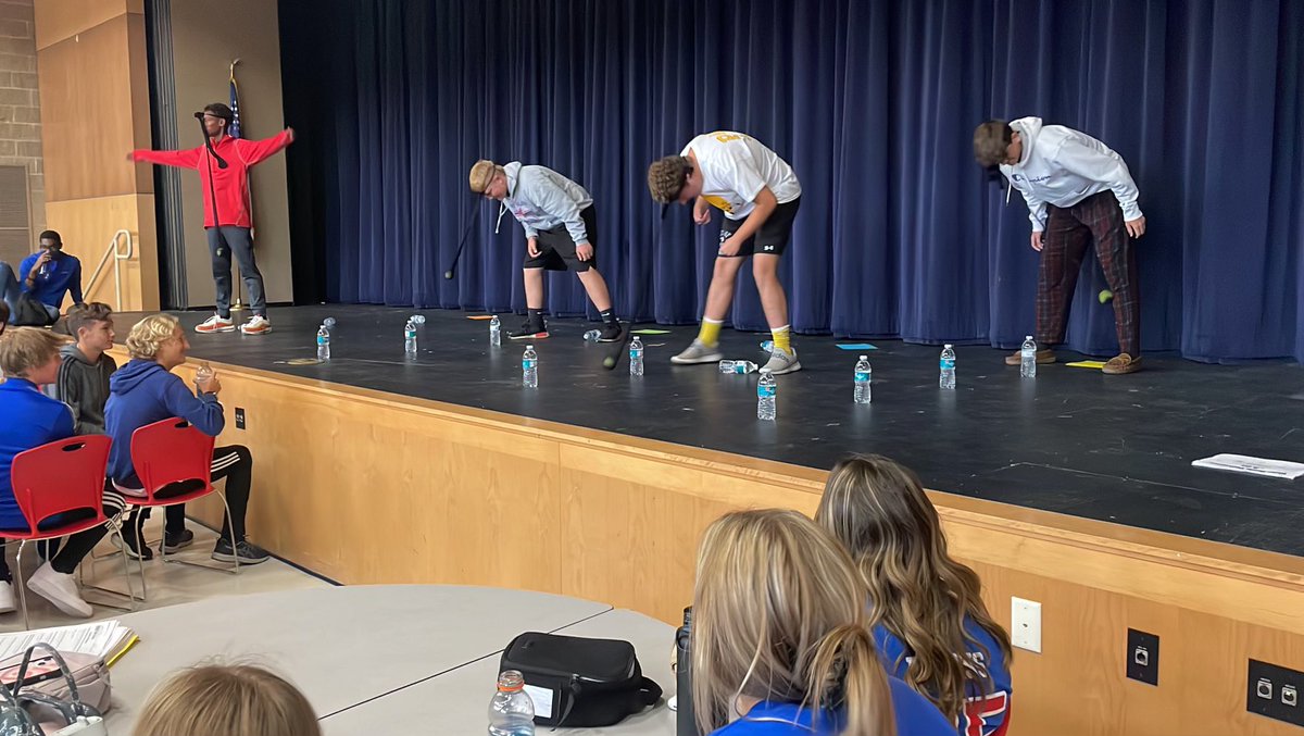 pphsstuco's tweet photo. Thank you to our participants in our lunch time game today: Water Bottle Destruction! 🎾 #pphshoco #hoco2022 #lunchgames https://t.co/gcjYpYjYgf