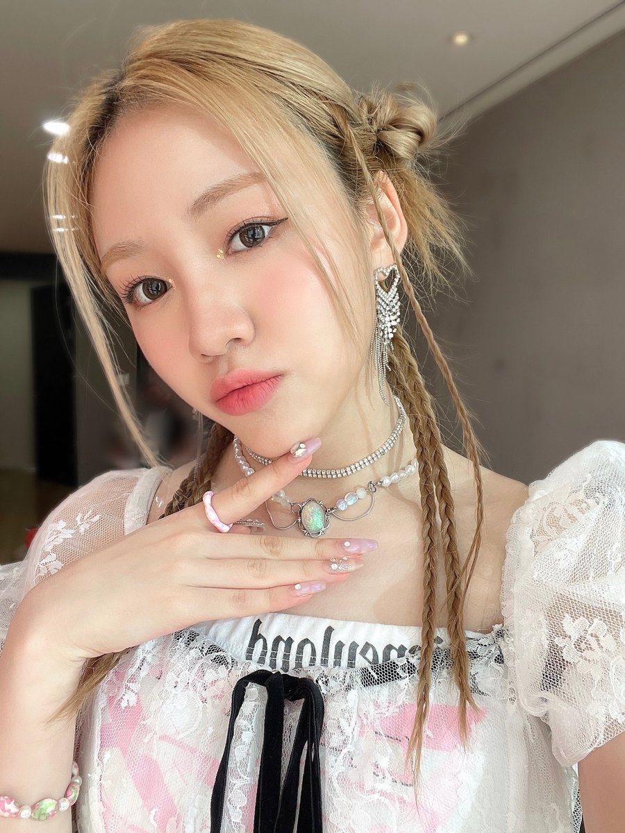 RocketPunchBRA's tweet photo. 📷 25.09.22| Atualização da Dahyun no Twitter. 

"Um dia feliz com o ketchy, do começo ao fim~ 💗
Vamos ter um bom sábado 🥰"

#RocketPunch #로켓펀치                   
#DAHYUN #다현 @RocketPunch https://t.co/XG4ahyQ63T