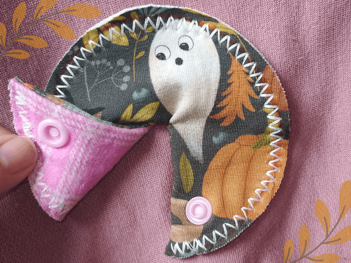 MVDesigns2's tweet photo. #tubiepads in my shop are now $3.35 each 💖😍 Shop here: https://t.co/r6unkdWatG
🕷️🕸️🌸🌼
#Halloween2022 #bubbleguppies #tubie #tubielife #EDS #gastroparesis #smashgp #POTS #GITwitter #curegp #invisibleillness #chronicillness https://t.co/GGes60DVfz