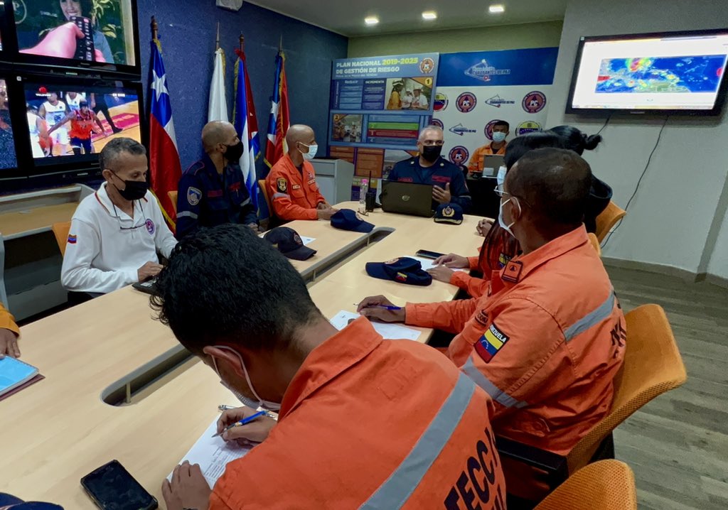 MijpVzla's tweet photo. 🇻🇪#26Sep| Sistema Nacional de Gestión de Riesgo se encuentra desplegado y en monitoreo constante de los eventos hidrometeorológicos asociados al período lluvioso y sus posibles impactos para el pueblo, a esta hora podemos destacar que la situación se encuentra en total normalidad https://t.co/j6TS35eyzd