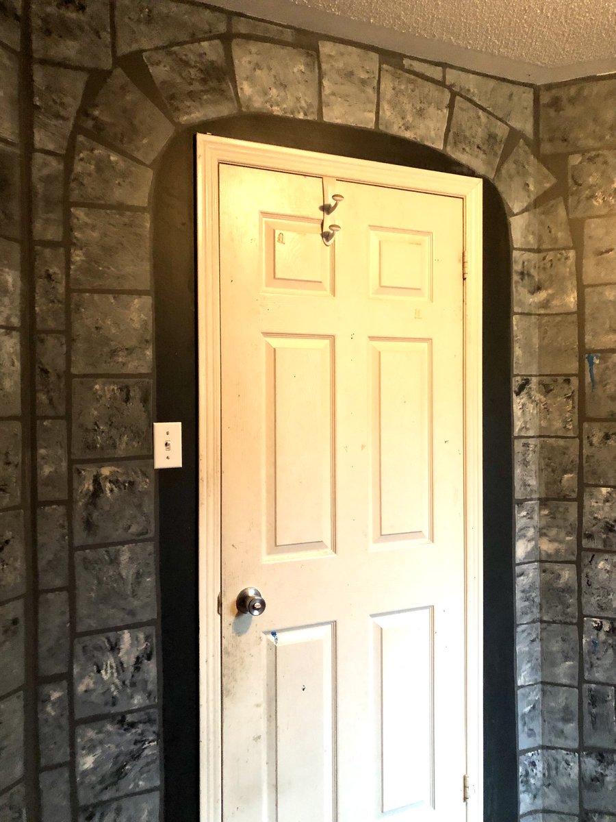 the_nasty_wench's tweet photo. doesn’t everyone have a #castleroom? Just me… https://t.co/vlGuIScL2V