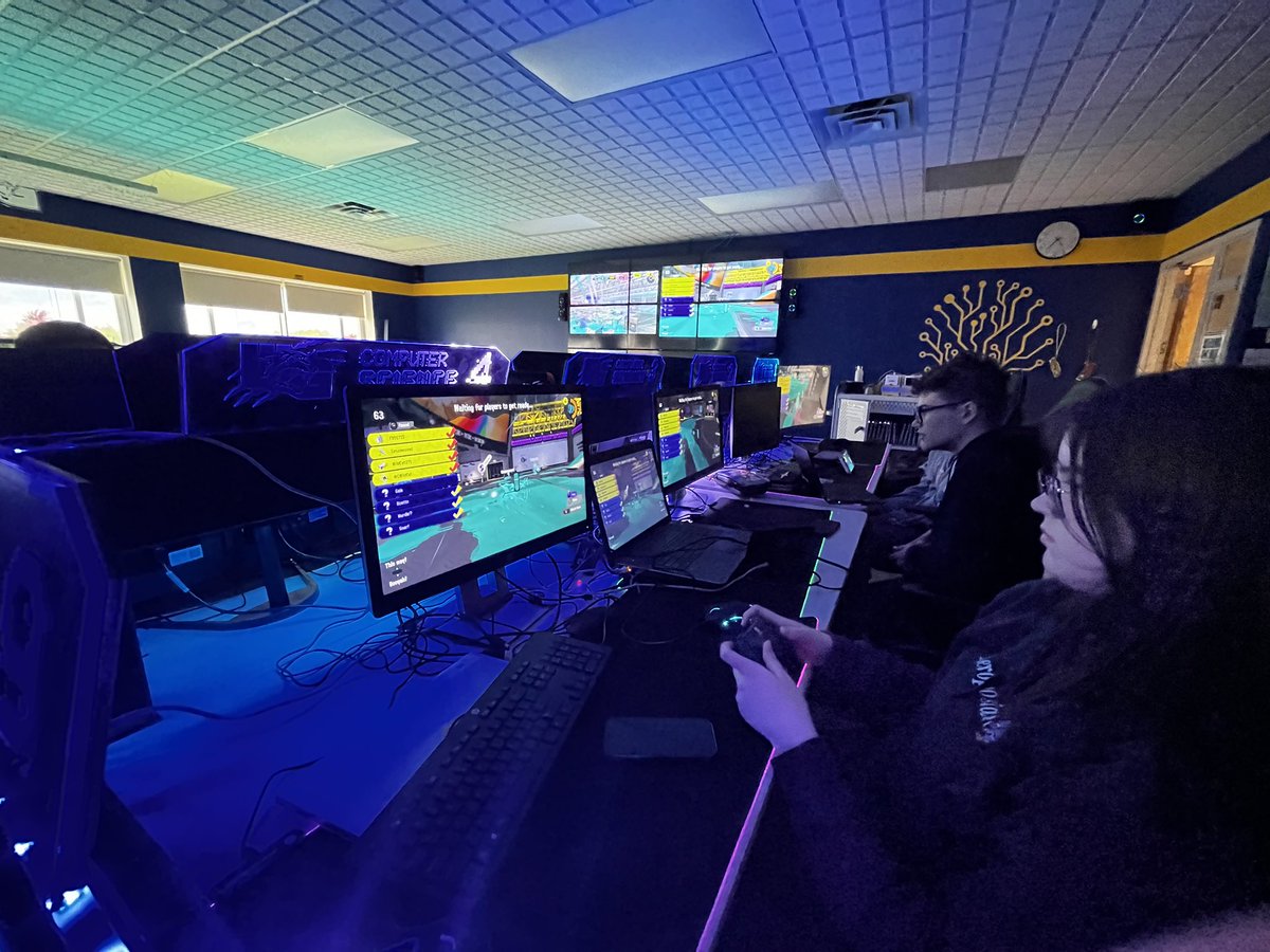 WGHS ESports tweet media