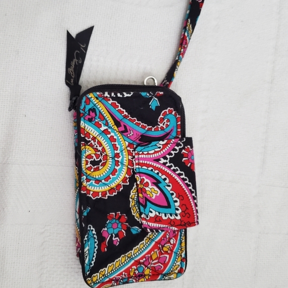 VinteGypsyBliss's tweet photo. So good I had to share! Check out all the items I'm loving on @Poshmarkapp from @sheiladee1969 #poshmark #fashion #style #shopmycloset #sparkimage #verabradley #thml: https://t.co/Hk5jXZAwSs https://t.co/yZdJCF0UX3