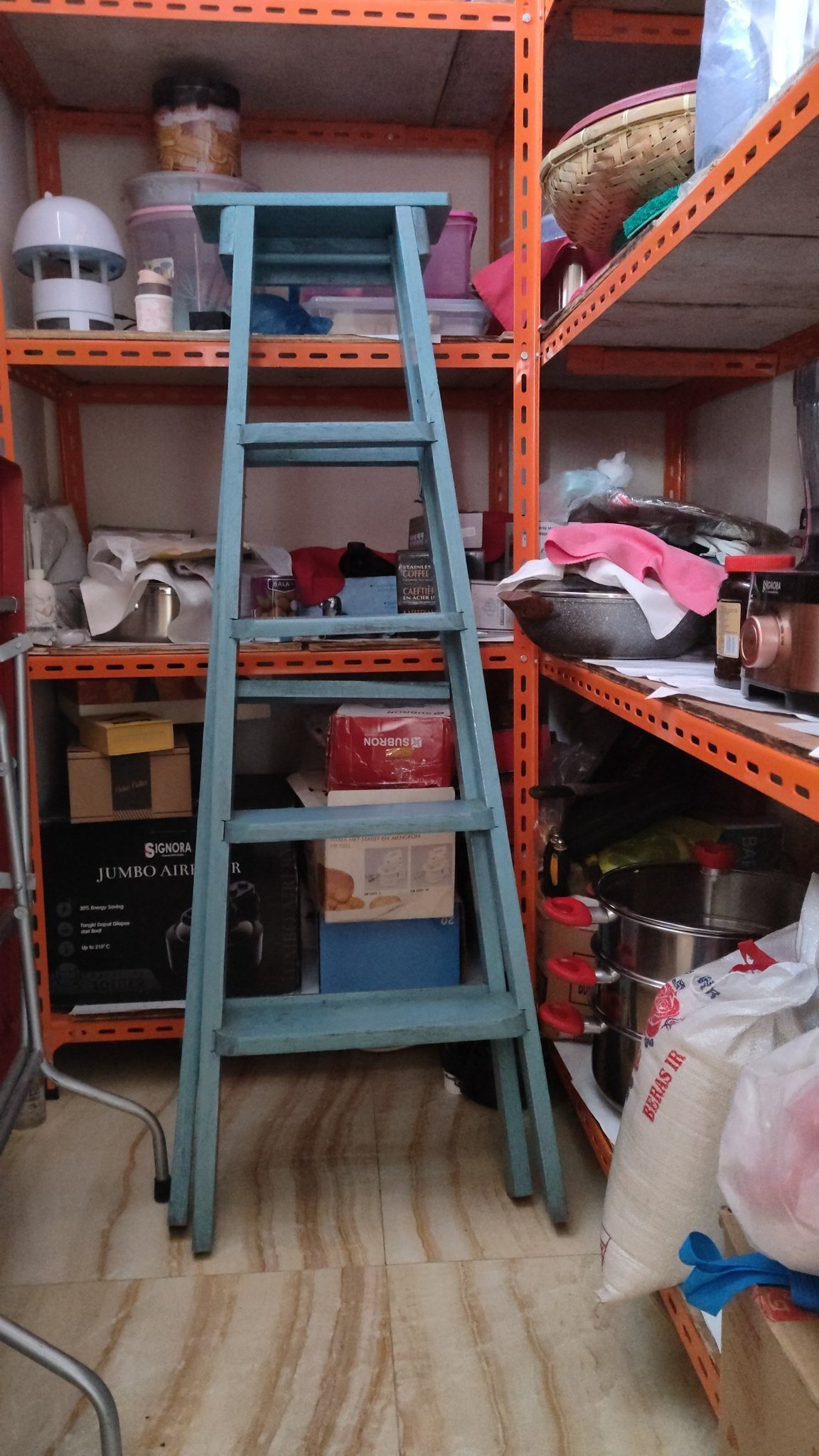 FdsHzjJWIA4xw_I?format=jpg&name=large