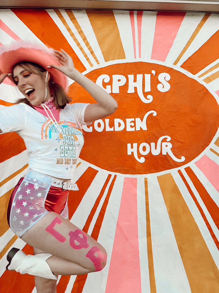 a_nesting's tweet photo. one last rodeo #bidday https://t.co/gCFDmqHES6