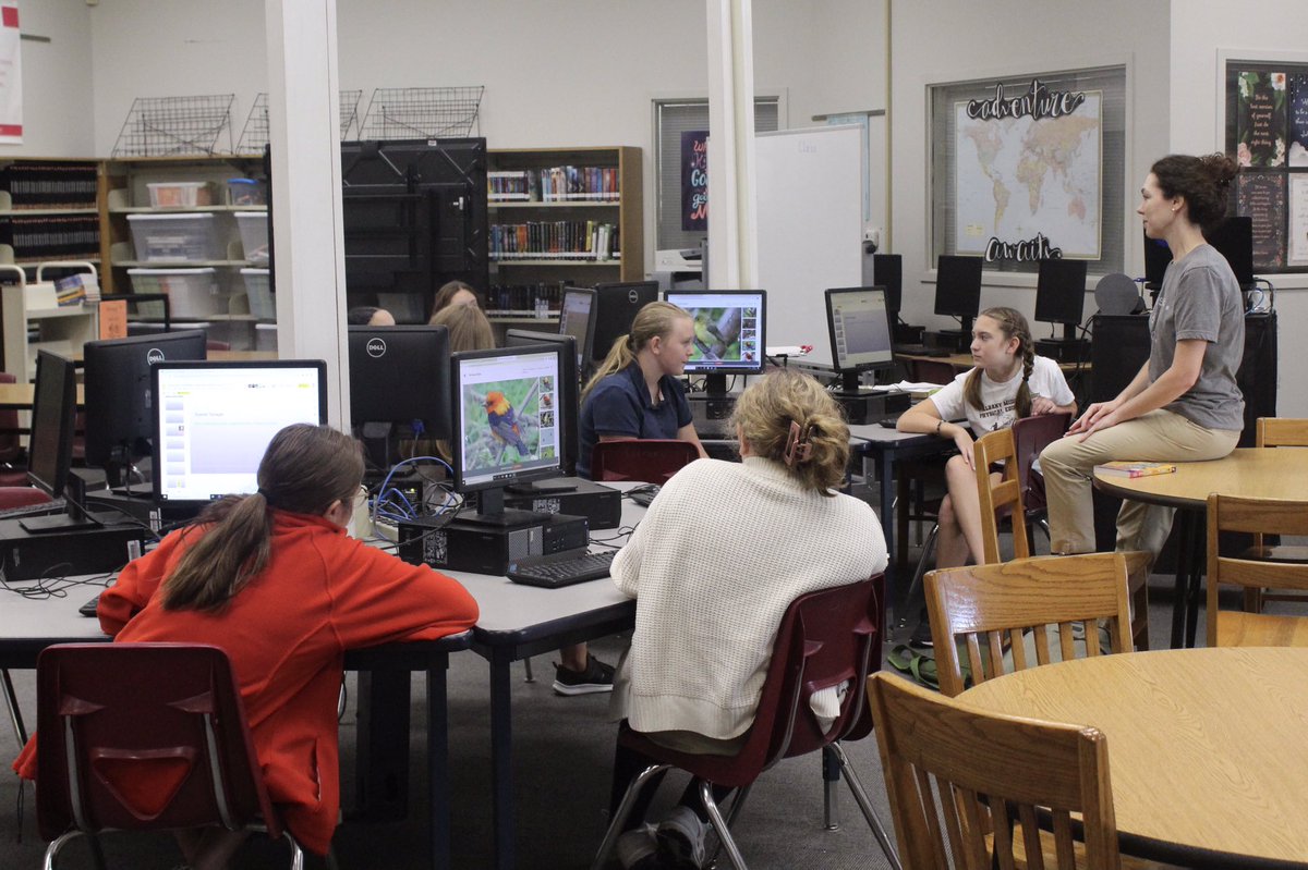 EricaBThompson's tweet photo. Today our Book Club had a meaningful conversation about Smack Dab in the Middle of Maybe by Jo Watson Hackl. These girls really brought some insightful thoughts to the table. Thank you for your book @JoHackl Photo credit goes to Ms. Harley Dekeyzer. https://t.co/ljH4UlBBw2