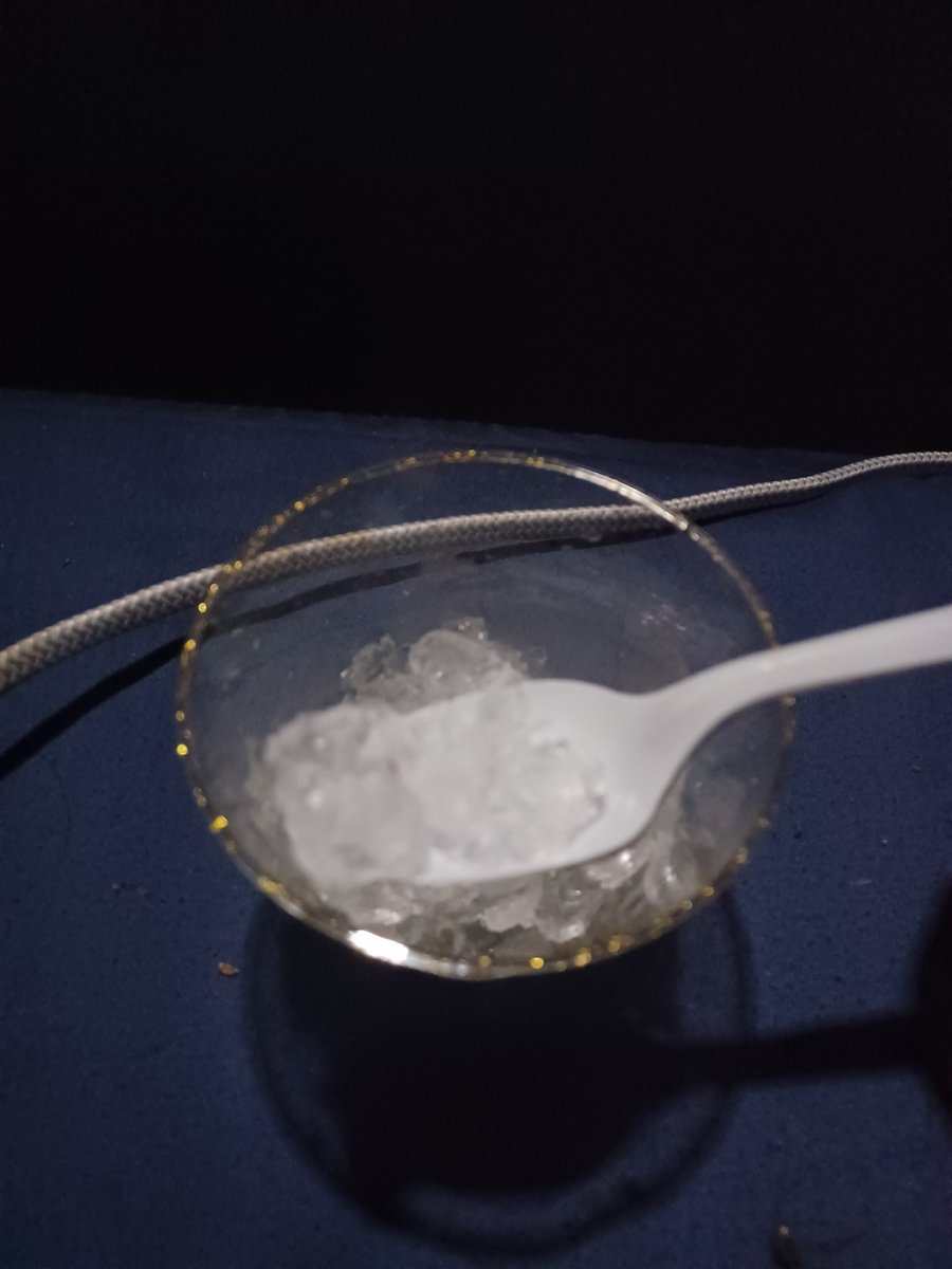 _caIori's tweet photo. Yoooo, this ice with stevia and lemon juice is absolutely busting 😍😍😍 https://t.co/3pkxPK5A2T
