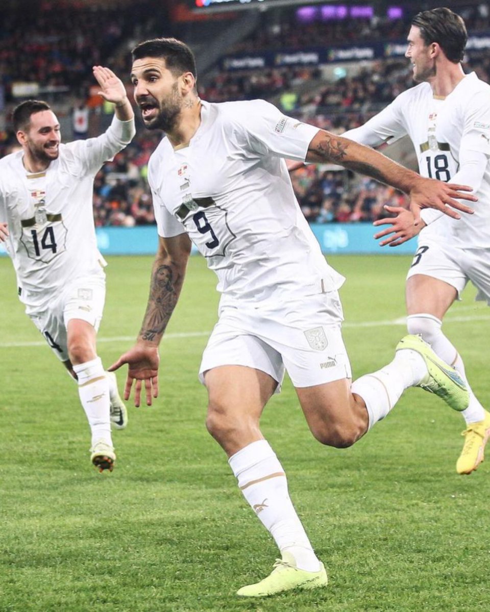 50 international goals in 76 games 🔥

Quicker than Ronaldo and Messi you know... 😉