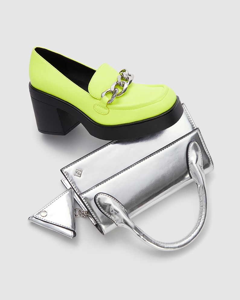 callitspring's tweet photo. This combo is electric 💛⚡ #CallItSpring #CallItSustainable https://t.co/cMpgutqwJj