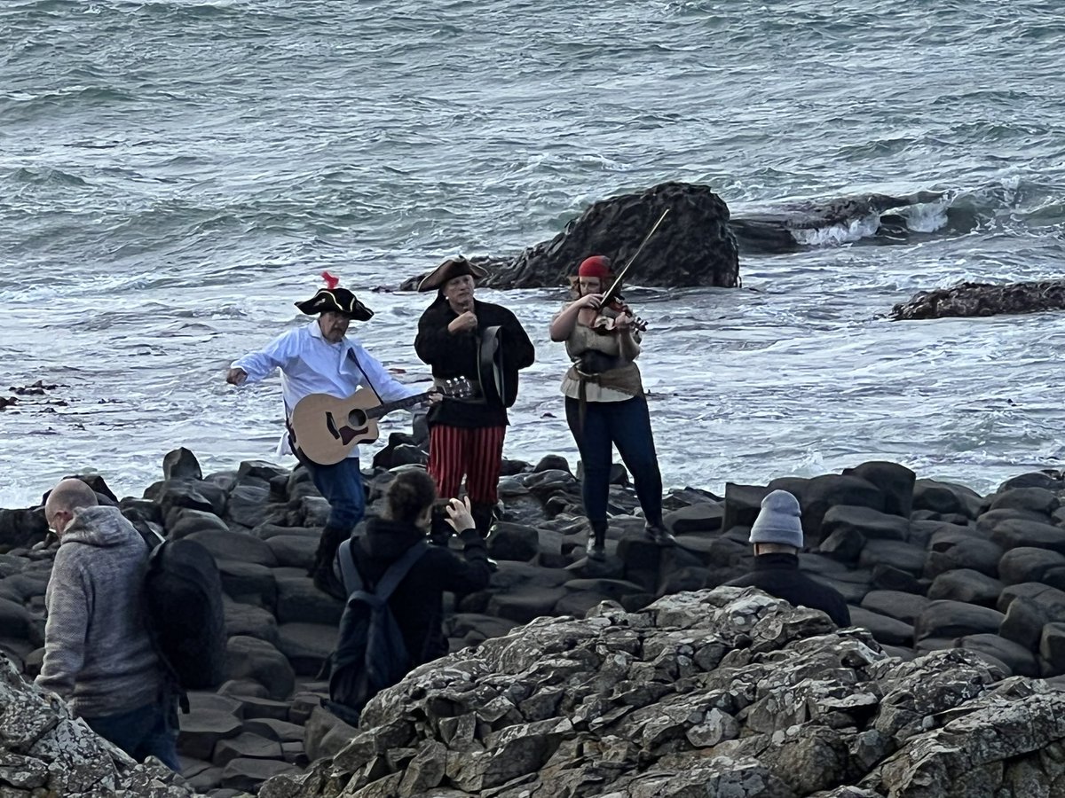 HighlandReign's tweet photo. We started filming a new music video today!  #GiantsCauseway #NorthernIreland https://t.co/EpWTAiEhU9