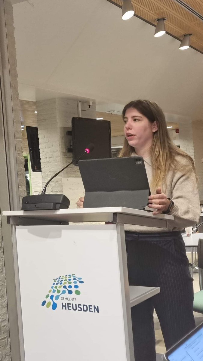 Elise van Ruremonde heeft vandaag tijdens de raadsvergadering haar eerste betoog gehouden. Het betrof het onderwerp "visie op beweeg- en ontmoetingsruimte". Gemeentebelangen heeft hierbij extra aandacht gevraagd voor voldoende speelmogelijkheden voor kinderen van nul tot zes jaar