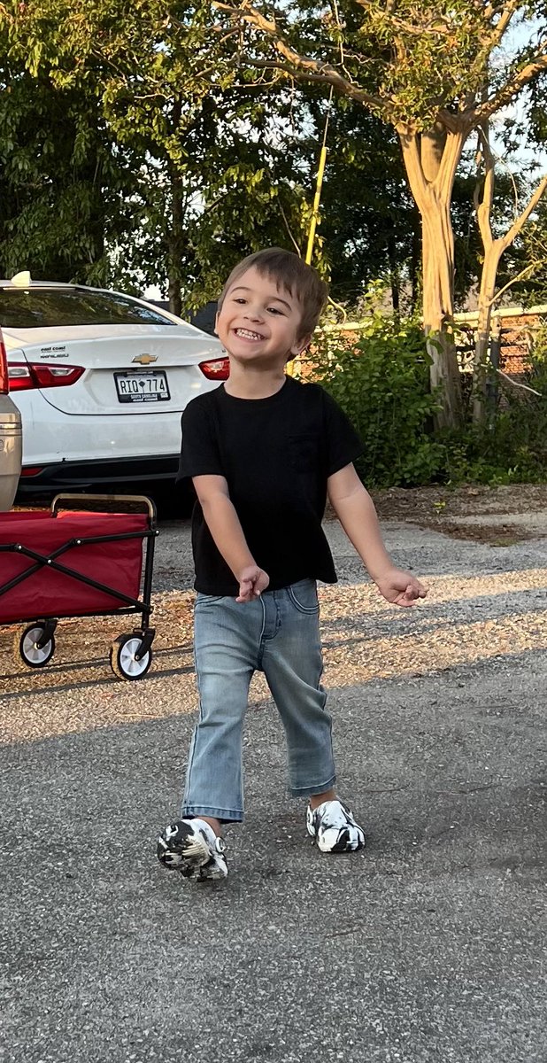 Spot the difference <a href="/LeoDiCaprio/">Leonardo DiCaprio</a>