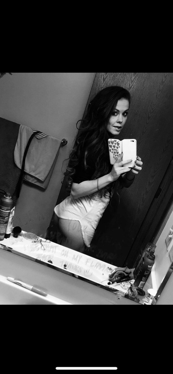 MsSheenaD88's tweet photo. I’m Sheena✌🏼 
new to #nsfwtwt def nervous but here’s me☺️                              
🤍 🔞18+ONLY MDNI             
🤍I’m 33                                    
🤍 soft/hard kinks                  
🤍Not all I post is my own but creator will be given credit https://t.co/IPZgYJI82f